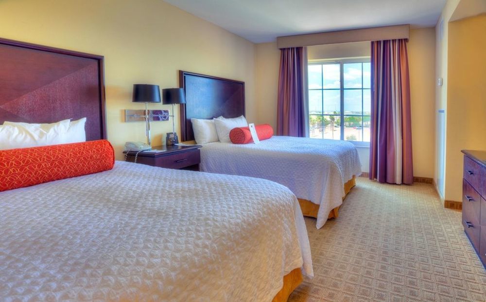Embassy Suites By Hilton Laredo Room photo