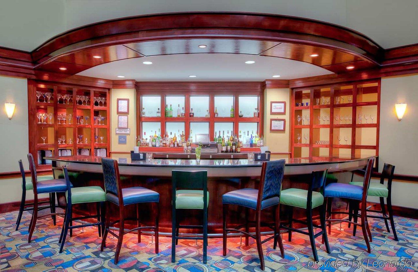 Embassy Suites By Hilton Laredo Restaurant photo